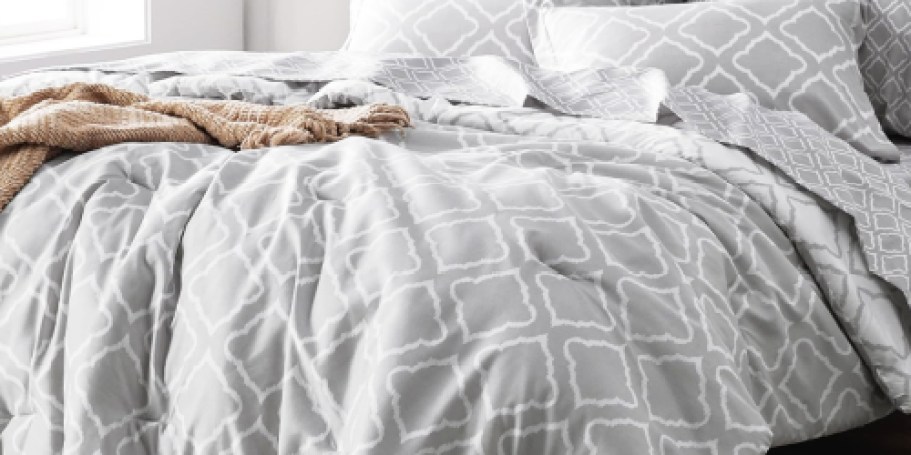 onlineplete 7-Piece Bedding Sets from $24.99 Shipped on Amazon (Regularly $60)