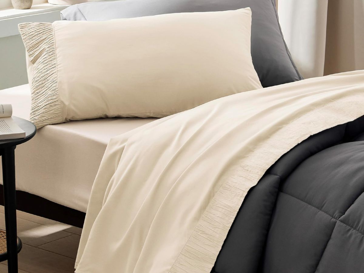 WOW! Luxury Bedsure Sheets from $13.99 on Amazon | Over 65K 5-Star Reviews!