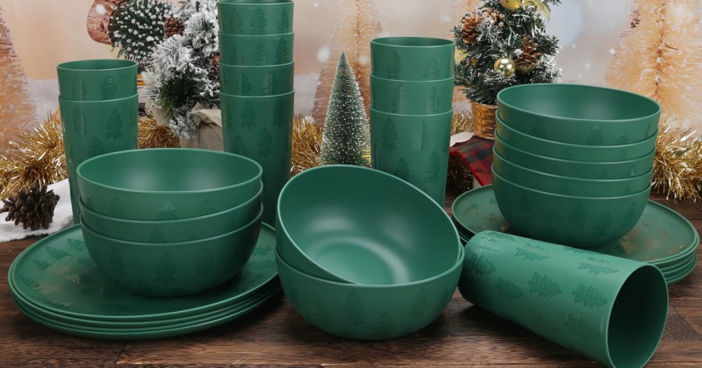 green holiday dinnerware set 