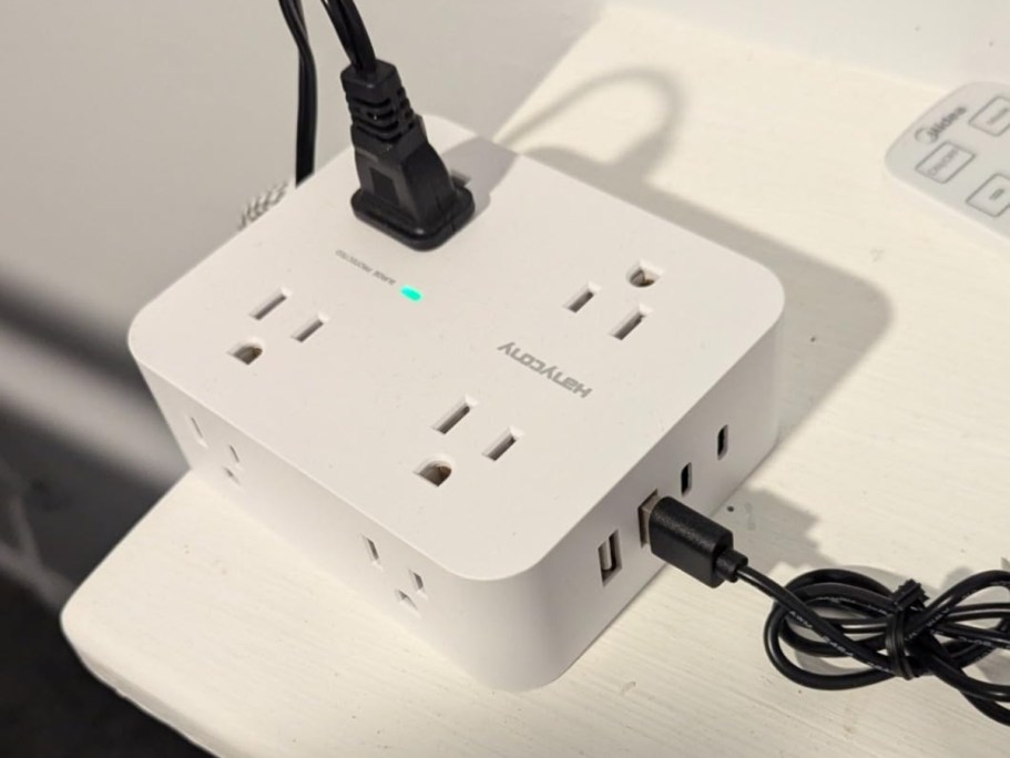 Power Strip Charging Station Only $9.99 Shipped w/ Amazon Prime | Includes 8 Outlets & 4 Charging Ports