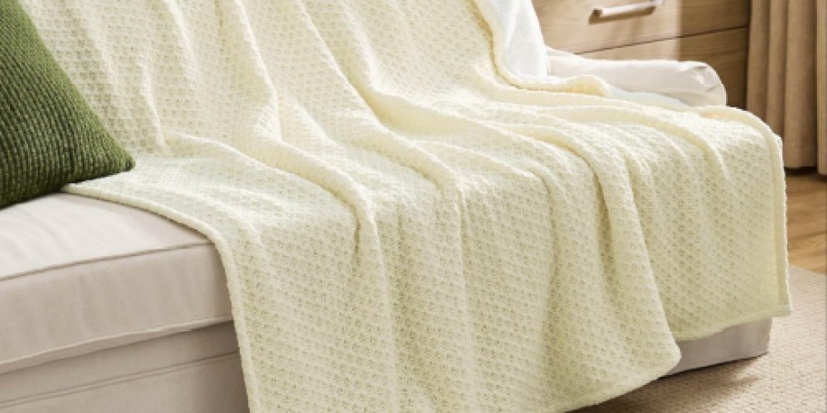 Double-Sided Knit to Sherpa Throw Blanket Just $9.99 on Amazon (Reg. $50)