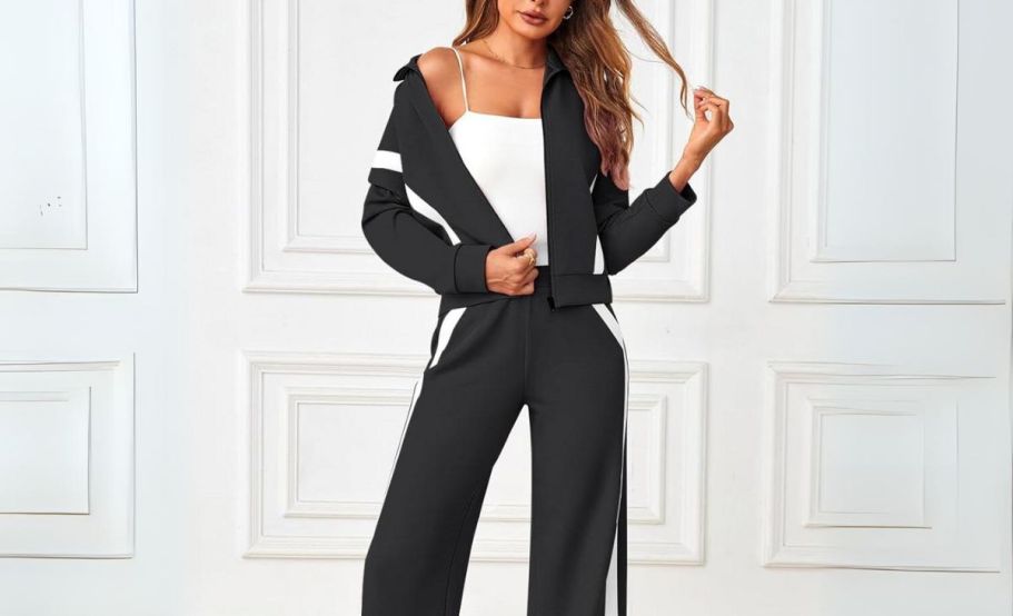 Women’s 2-Piece Sweatsuit Outfit from $16 Shipped on Amazon (Reg. $43+)