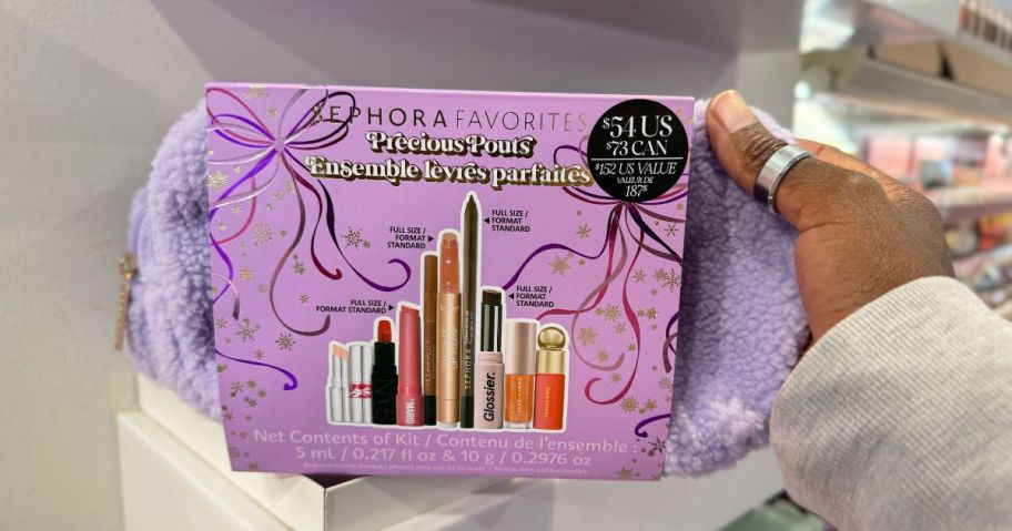 hand holding sephora favorites precious pouts set