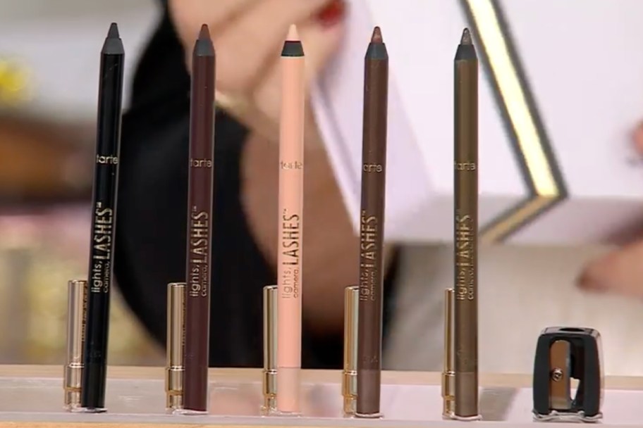 five gel eyeliners standing up