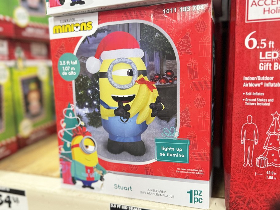 box for Minion Hugging Bananas inflatable on store shelf