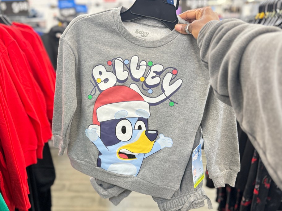 Bluey Boys Christmas Graphic Print Christmas Sweatshirt and Joggers 2-Piece Set