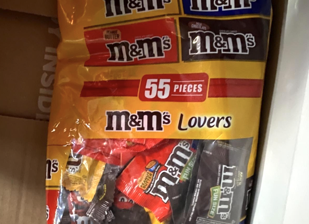 Fun Size M&M’s Candy HUGE 19.41oz Bag $6.84 on Amazon | Perfect for Halloween