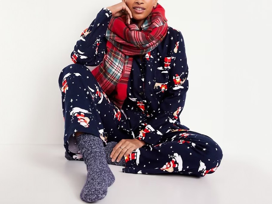 Old Navy Women’s Flannel Pajama Set