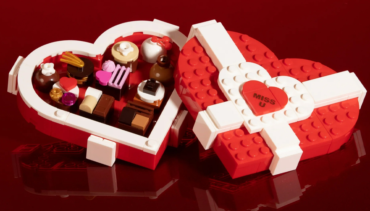 Brickcraft Bricktanicals Valentine’s Sets from $4.97 on Walmart.online (onlinepatible with LEGO!)