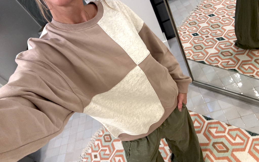 Color Block Pullover JUST $13 on Amazon – Today Only!