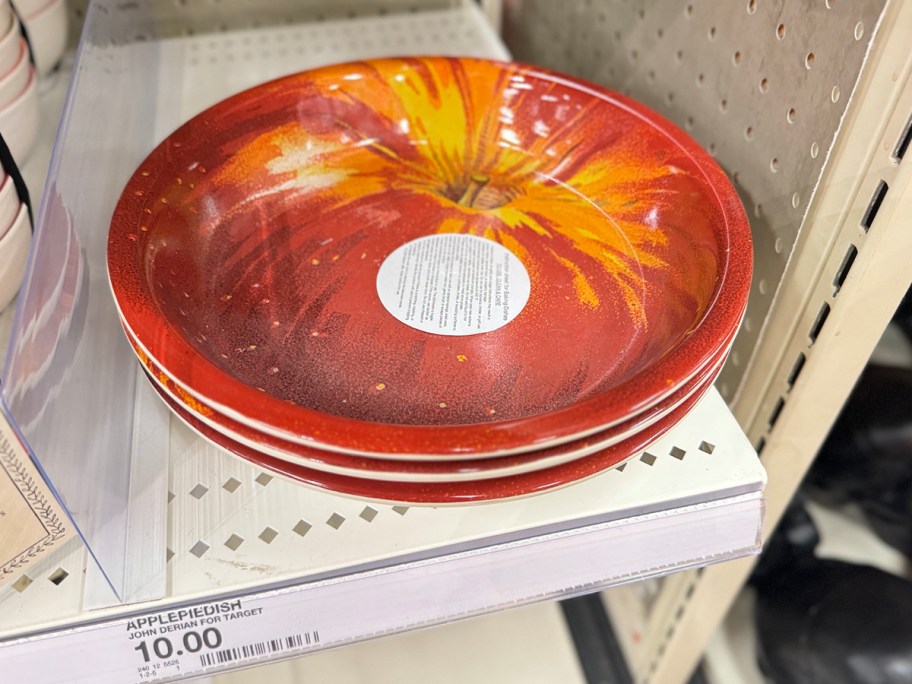 apple baking dishes on shelf 