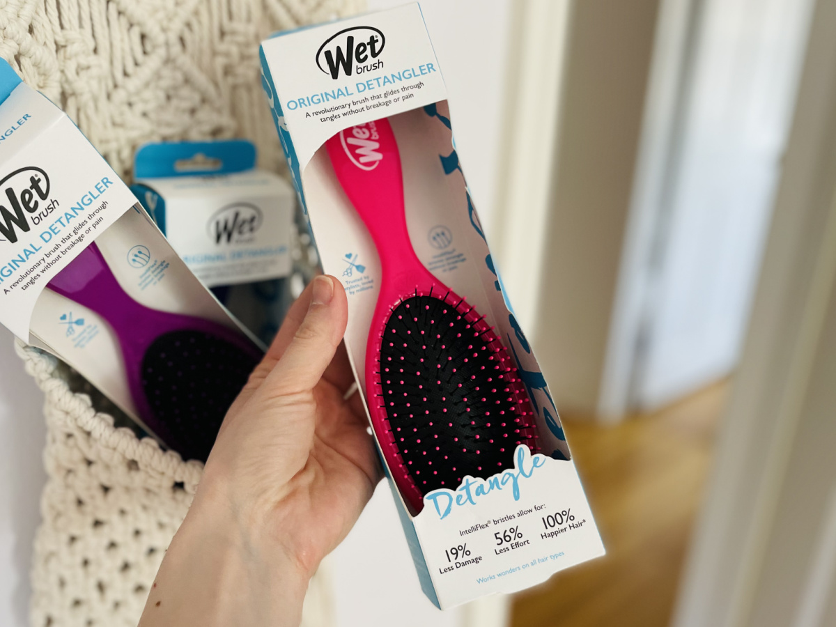 Wet Brush JUST $5 on Amazon (Easy Stocking Stuffer or Donation Item)