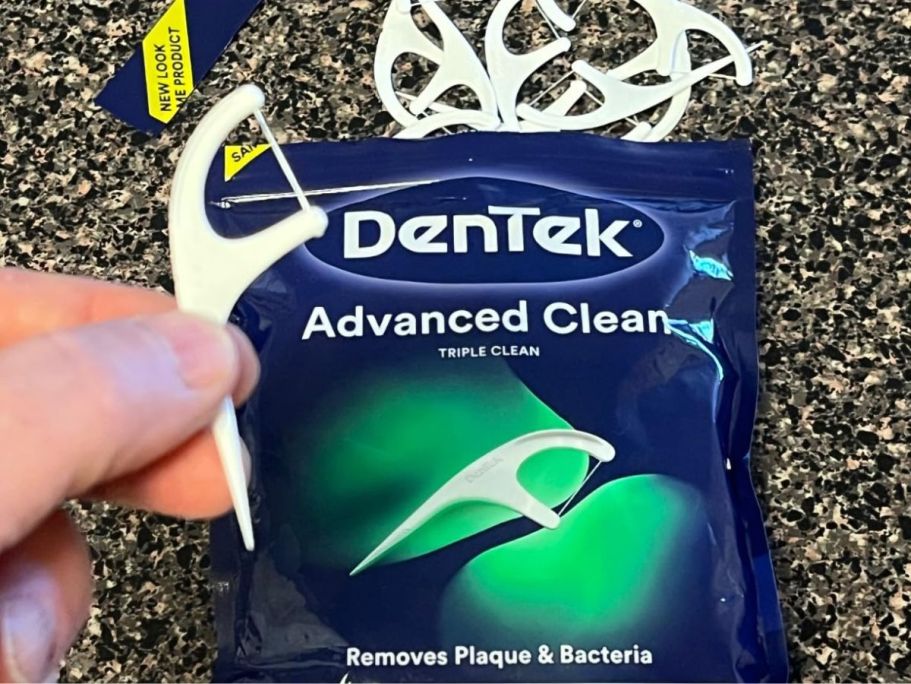 DenTek Floss Picks 6-Pack ONLY $2.34 Shipped on Amazon (Just 39¢ Per Pack!)