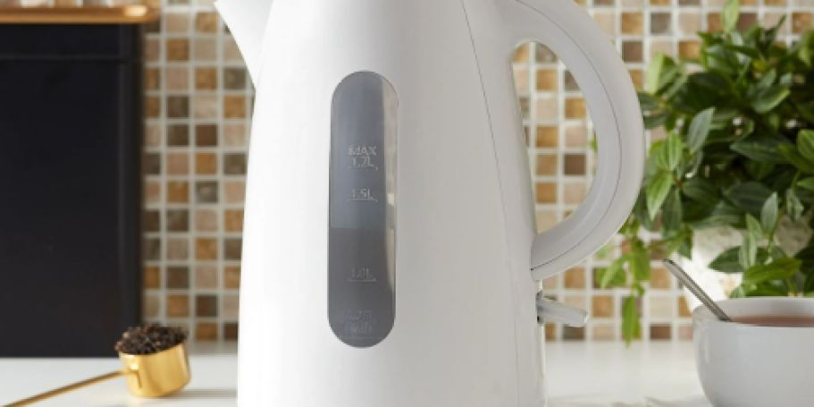 Mainstays Electric Kettle Just $9 on Walmart.online (Regularly $16)