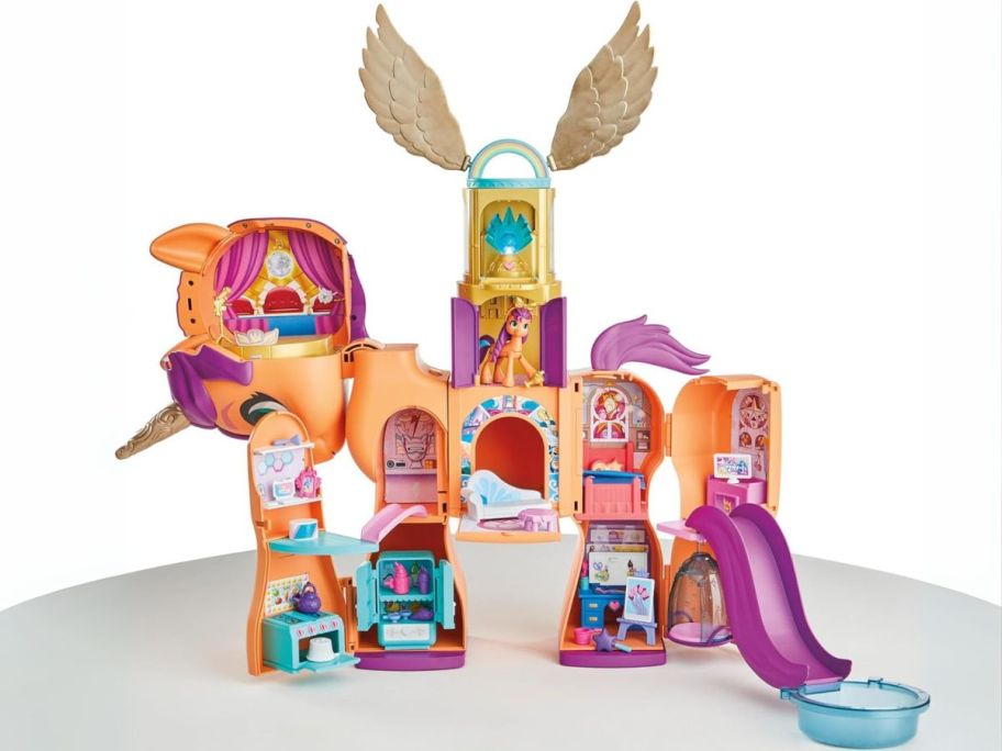 My Little Pony Sunny's Playset Reveal stock image