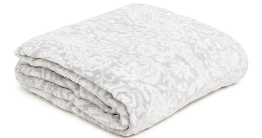 Vera Bradley Outlet Oversized Plush Throw Blanket in white and gray