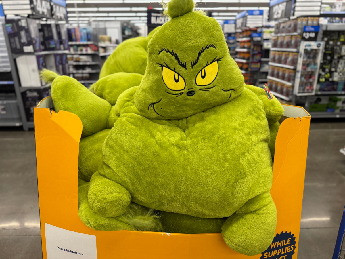 HUGE Grinch Jumbo Plush Only $30 on Walmart.online (Reg. $60)