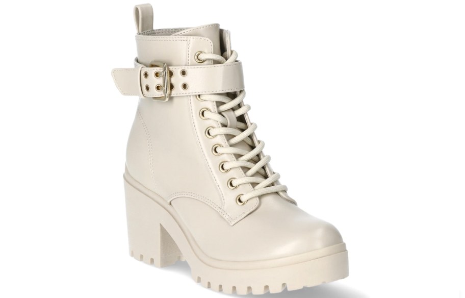 white no boundaries boot