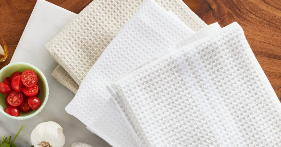 Better Homes & Gardens Kitchen Towels 4-Pack Just $4.78 on Walmart.online (Reg. $14)