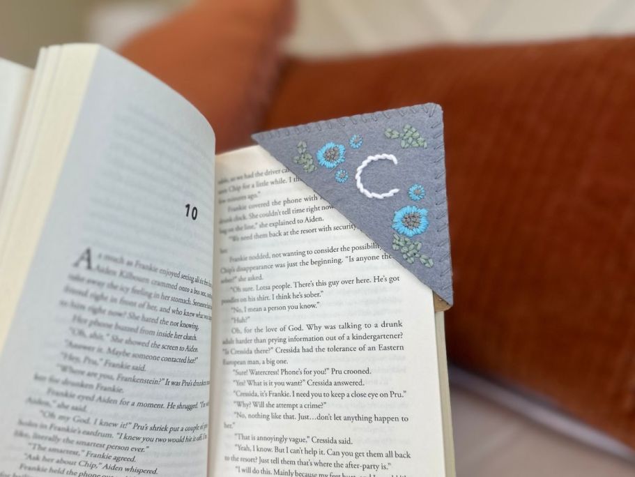 Embroidered Corner Bookmark Only $5.99 on Amazon – Last Minute Stocking Stuffer!