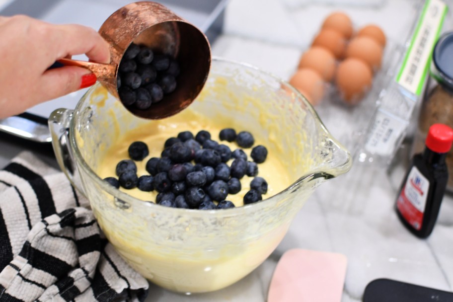 adding blueberries to yellow cake mix 