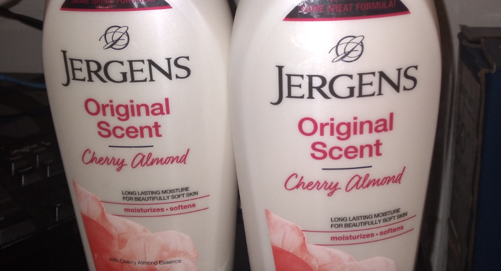 HUGE 32oz Jergens Body Lotion Only $6 Shipped on Amazon