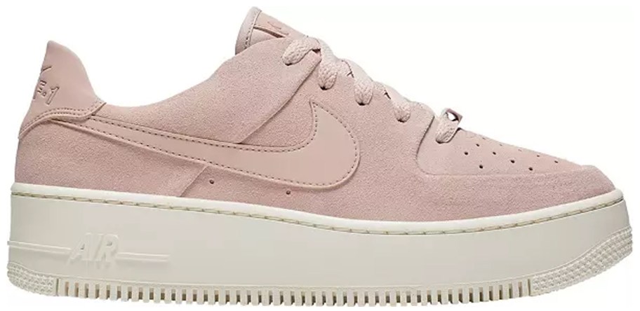 nike light pink shoe 