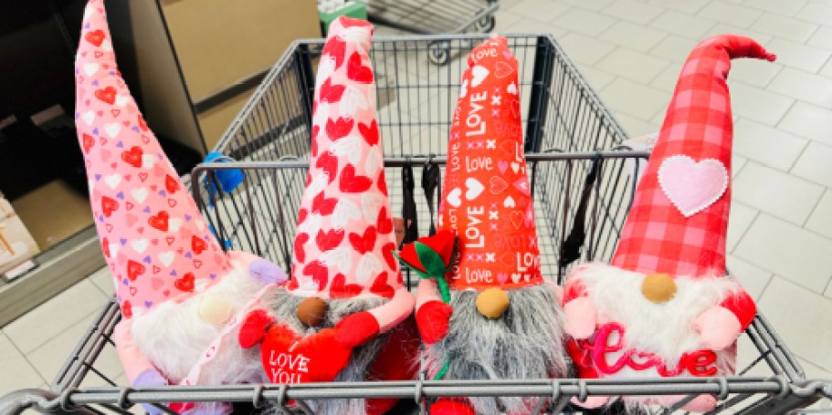 Top ALDI Weekly Finds: Valentine’s Day Gnomes, Wreaths, Candles, & More