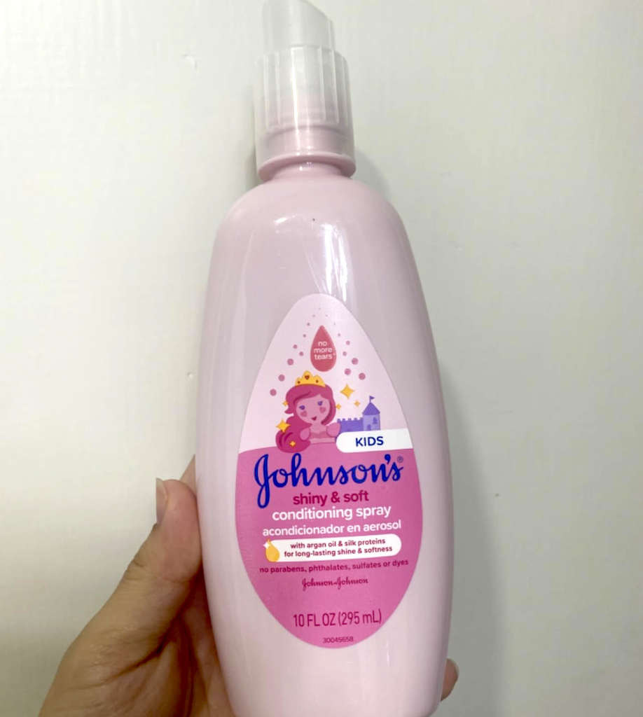 Johnson’s Tear-Free Conditioning Spray Just $3.74 Shipped on Amazon (Reg. $8.45)