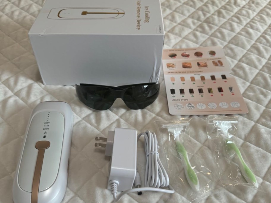 Laser-hair-removal-system-with-all-items-included