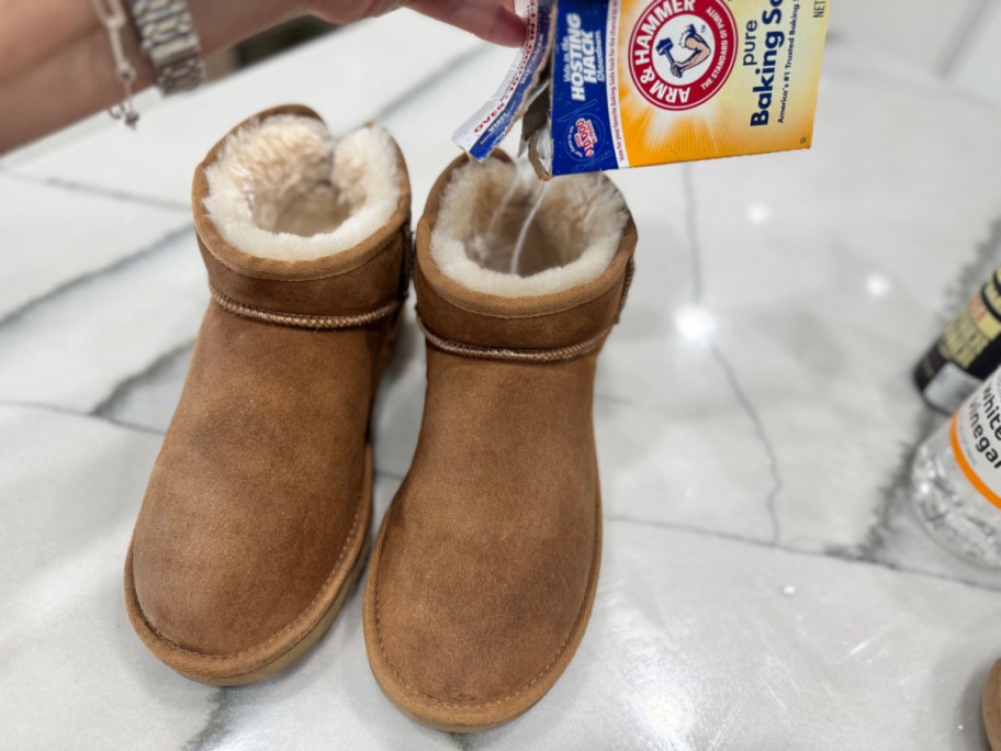 adding baking soda to boots