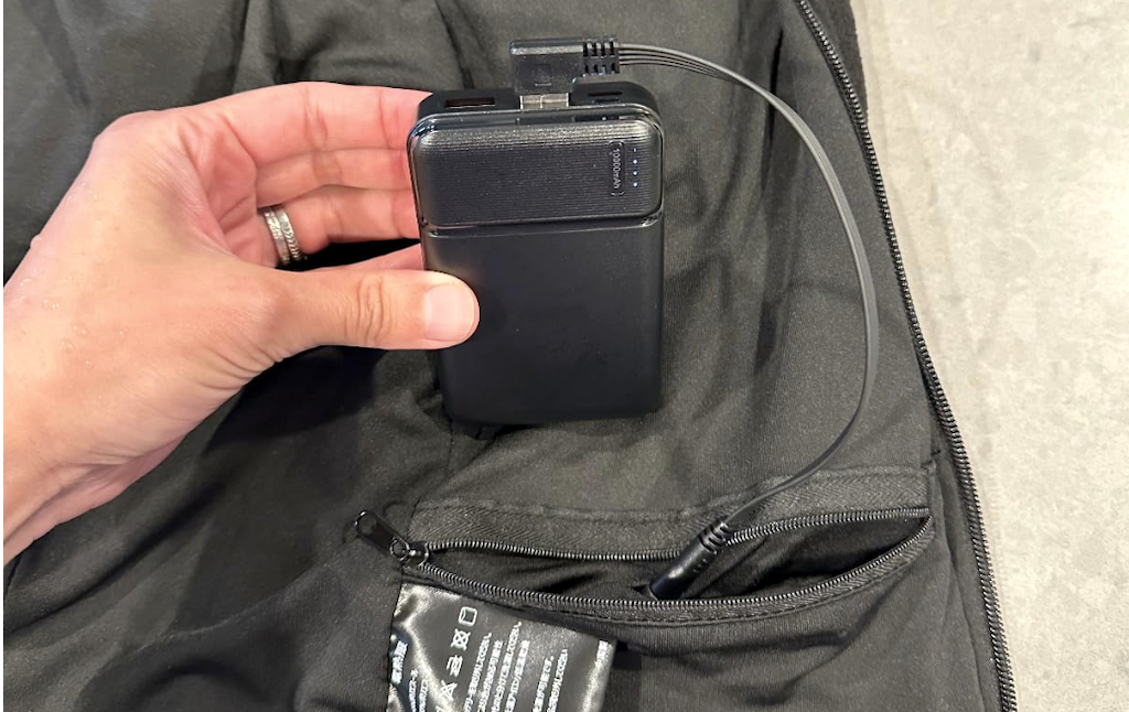 holding battery pack for heated vest 