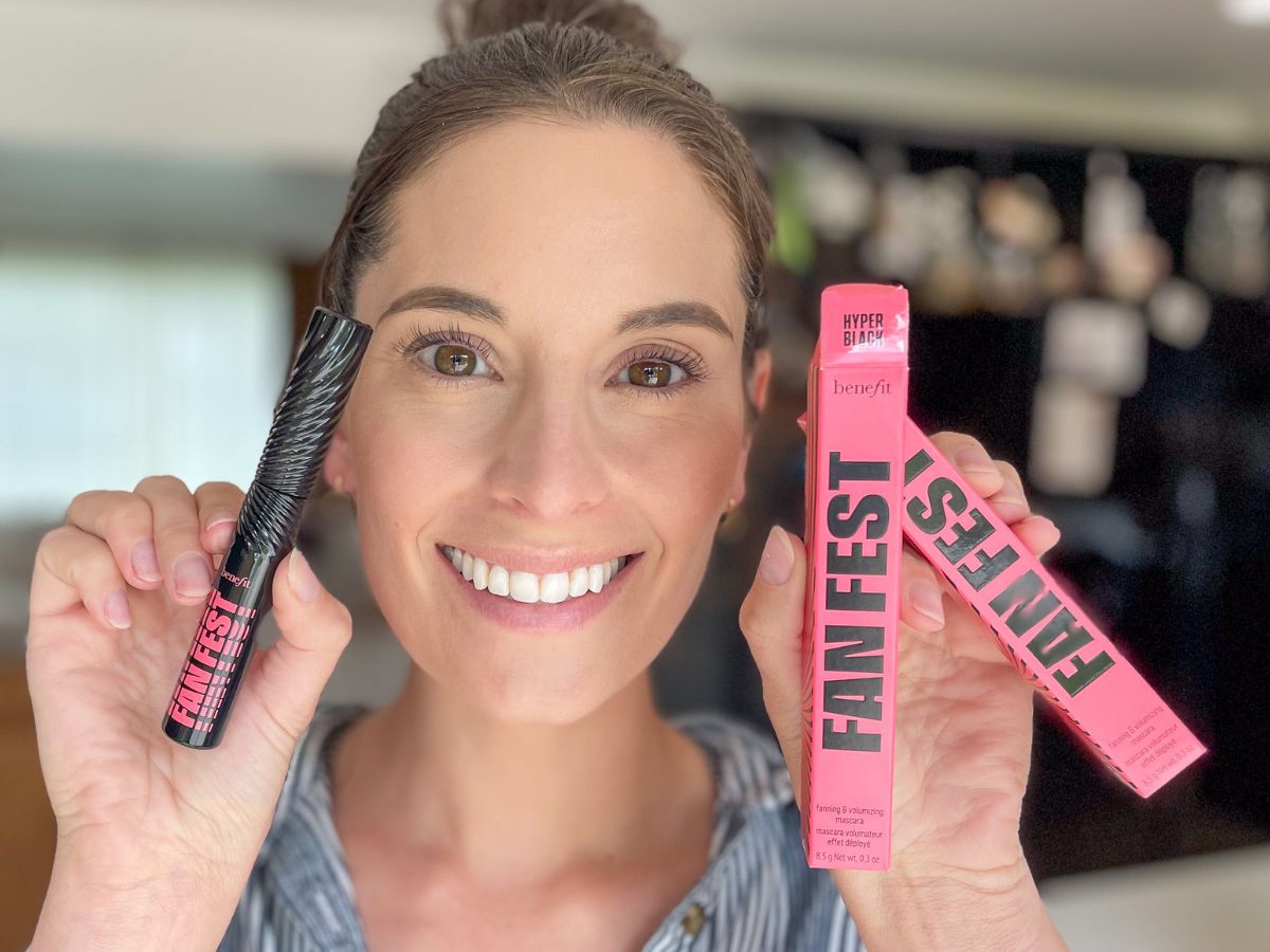 QVC Beauty Sale + $20 Off Coupon + Free Shipping = TWO Benefit Cosmetics Mascaras from $19.98 (Reg. $42)