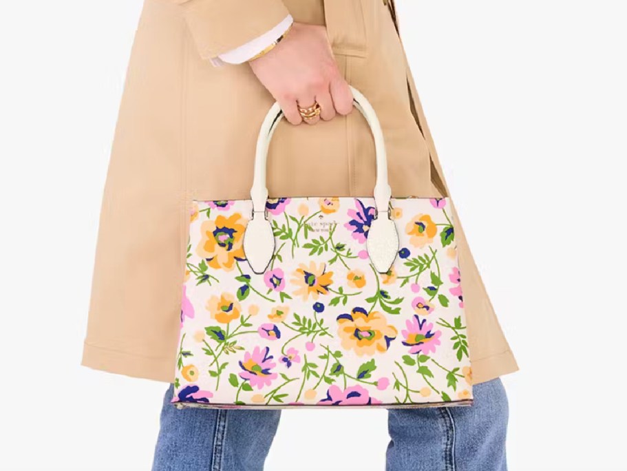 Up to 75% Off Kate Spade Outlet (Includes NEW Spring Styles!)