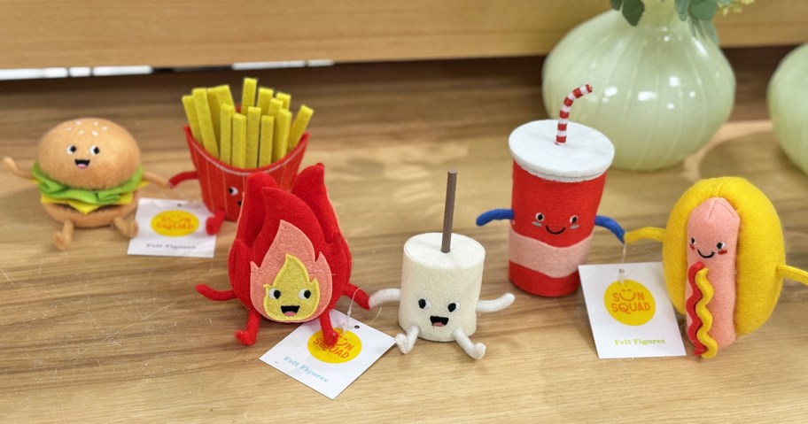 summer felt figurine duos holding hands