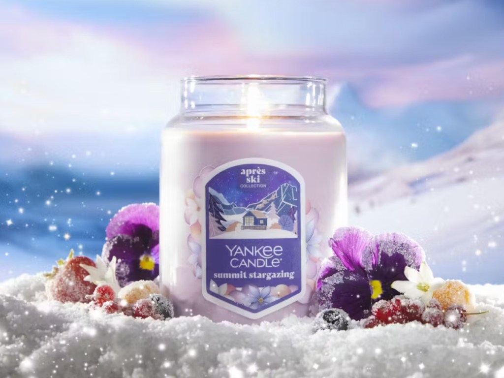 Yankee Candle Stargazing Candle sitting on sparkly cloud