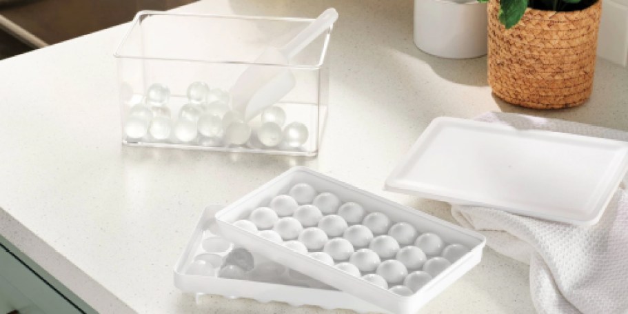 Ice Cube Tray Set w/ Storage Bin & Scoop Just $5 on Target.online