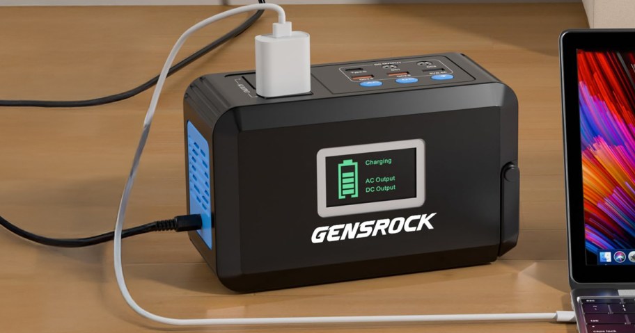 gensrock power station with onlineputer plugged in