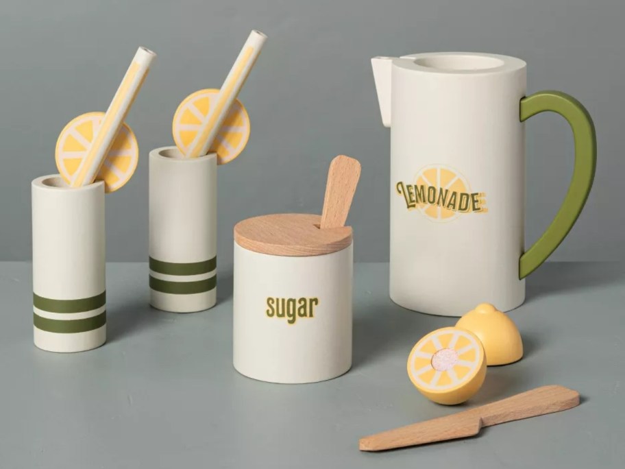 a kids toy wooden lemonade set with glasses, pitcher, and accessories