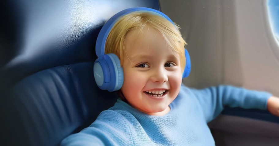 Kids Wireless Headphones Just $12.99 on Amazon – Lasts 2 Days w/ One Charge!