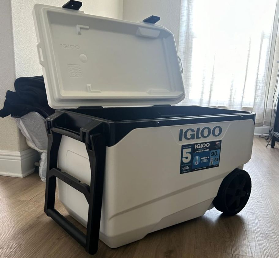 90 qt igloo rolling cooler in a livingroom