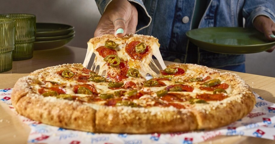 domino's stuffed crust pizza with jalapenos and pepperoni toppings