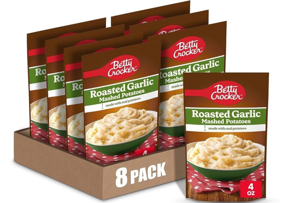 Betty Crocker Roasted Garlic Mashed Potatoes 8-Pack stock image