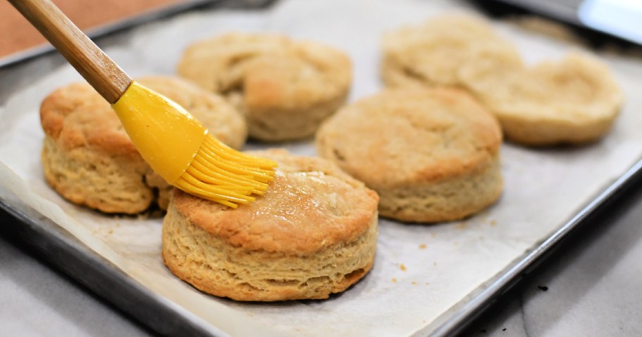 Bake Buttery Soft Sourdough Discard Biscuits for Breakfast!