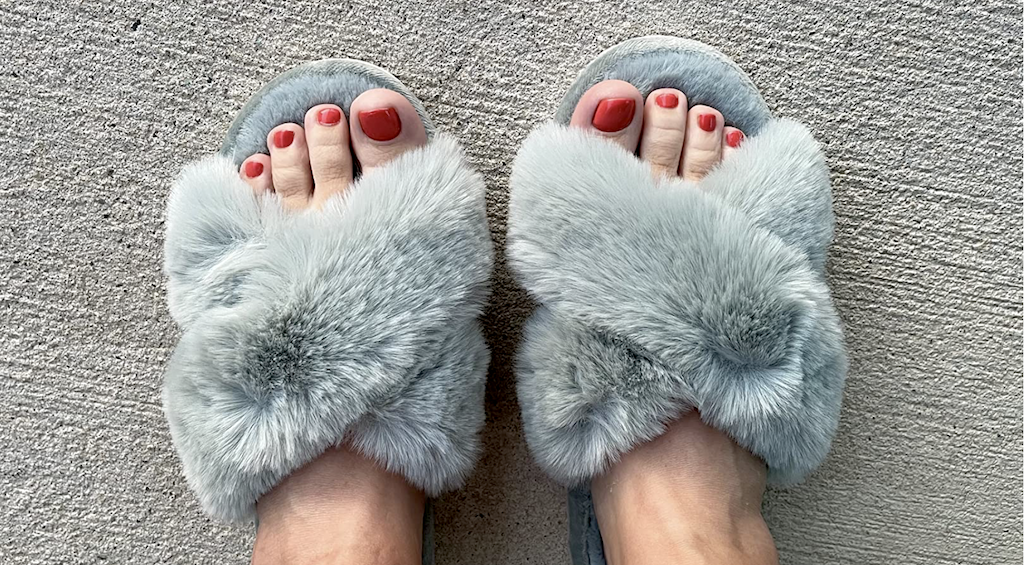 Women’s Fuzzy Slippers Only $7.99 on Amazon (Regularly $30)