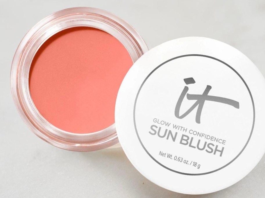 it confidence sun blush container with lid off 