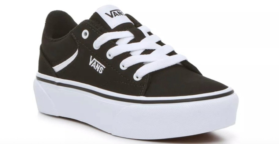 Kids Vans Seldan Platform Sneaker in bllack and white