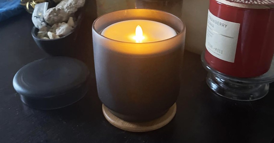 Flameless Candle Essential Oil Diffuser $19.99 on Amazon – Flickers Like a Real Candle!