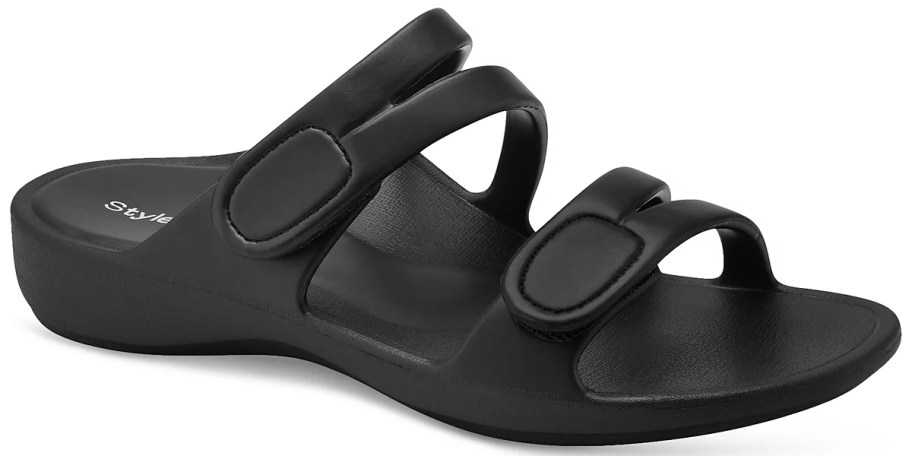 black strap sandal 
