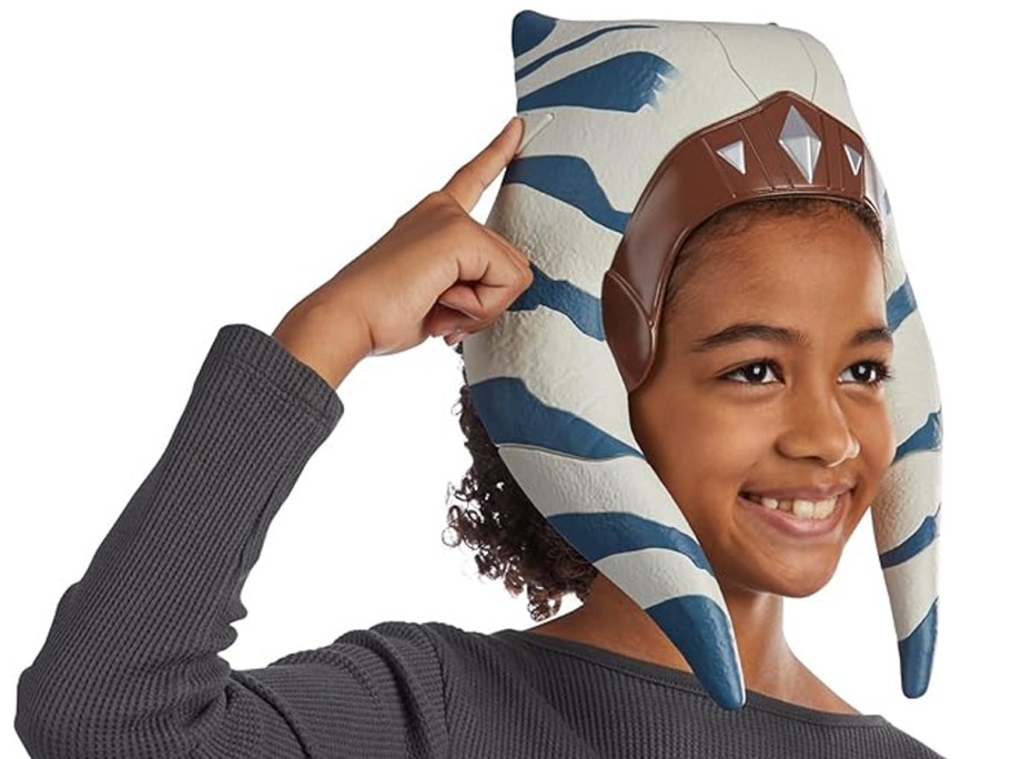 Star Wars Ahsoka Tano Electronic Mask with Phrases & Sound Effects